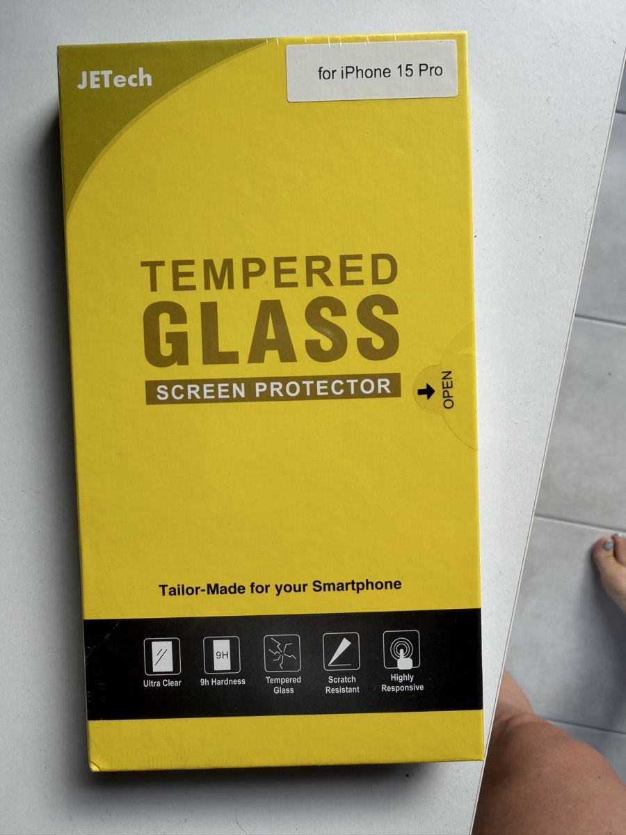 Apple Handys / Smartphones: Iphone 15 pro Panzerglas – Neu und originalverpackt aus Buch am Irchel von Lyah