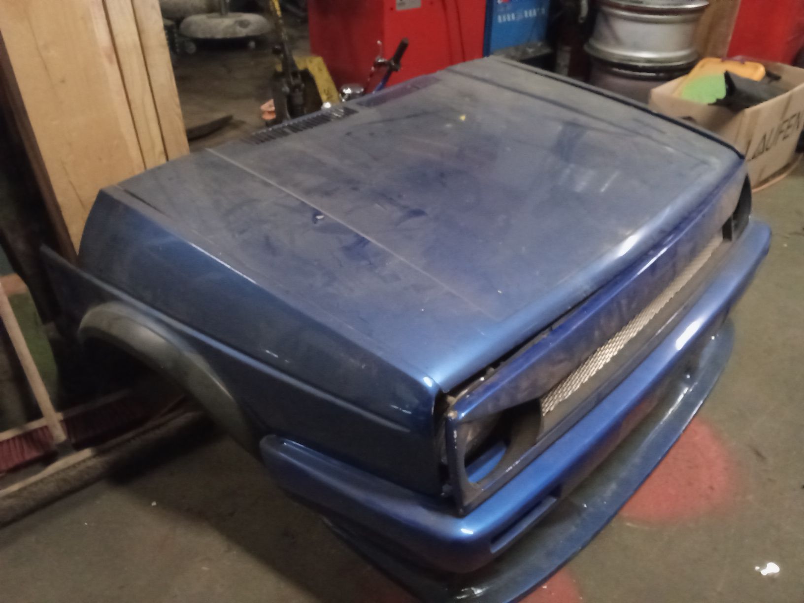 Volkswagen Alle Autoersatzteile: VW Golf Grill – Gebraucht aus Hasle LU von