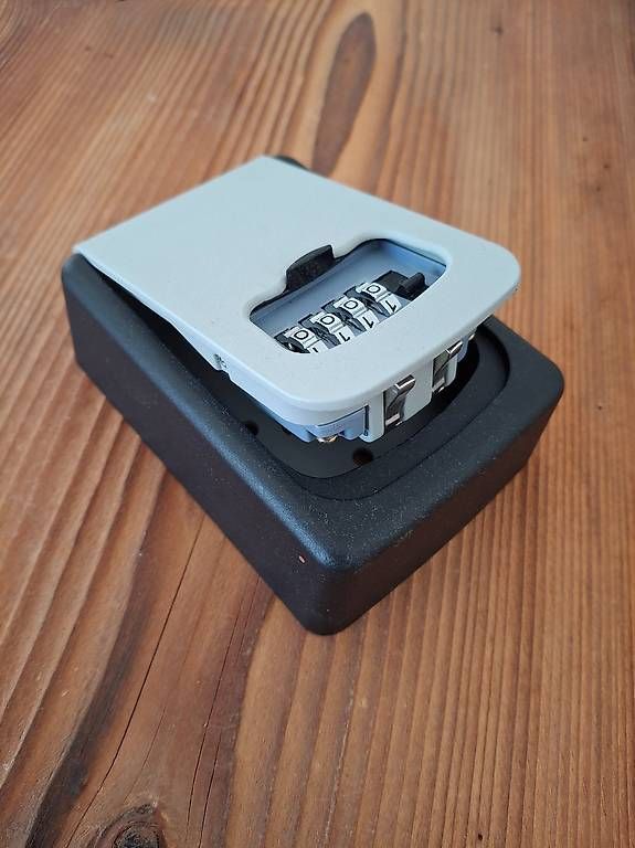 Coffre-fort: Schlüsselbox mit Code – D'occasion à Steffisburg par Rasch10 1