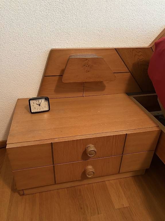 Letti: Komplettes Bett mit Nachttischen – Usato da Villnachern venduto da stephanieomlin 2