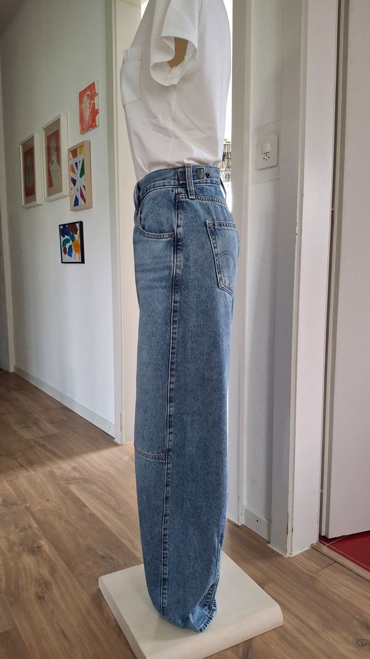 Levi's Jeans: LEVIS CINCH BARREL neuf taille 31 – Nuovo (secondo la descrizione) da Yverdon-les-Bains venduto da car_vz9j 5