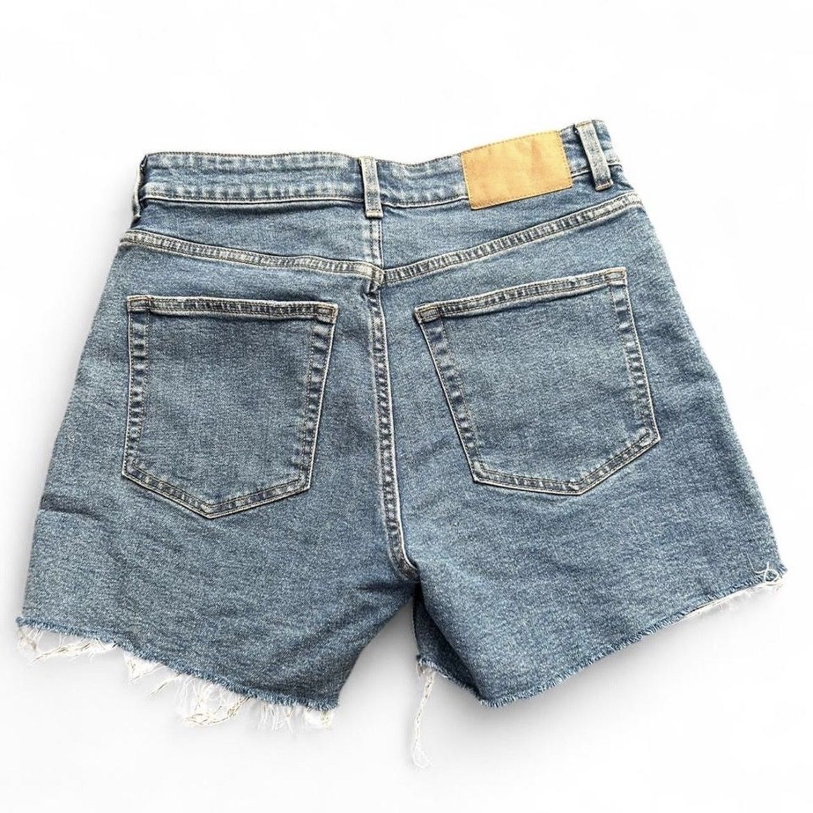 H&M Jeans: Denim Shorts H&M - Size EU42 – Usato da Zürich venduto da Cengre 2