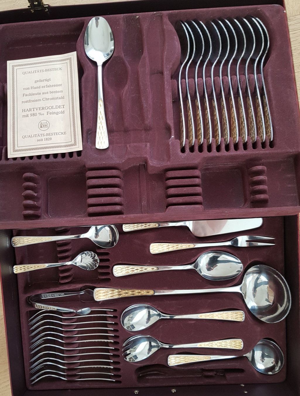 Cucchiai: Besteck-Set 34 teilig,inkl.Koffer – Nuovo e nell'imballaggio originale da Küsnacht ZH venduto da 2011_ 8