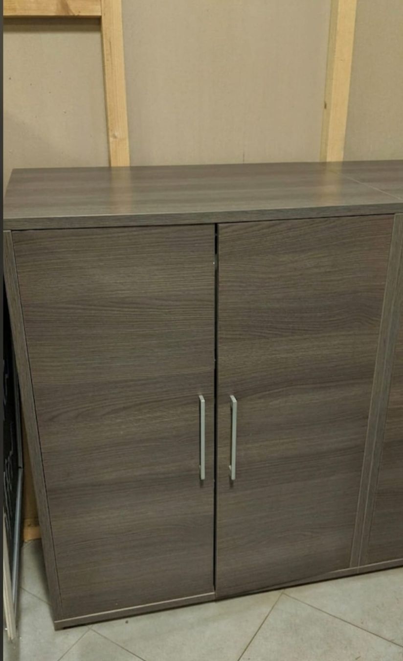 Cassettiere: 2Stk graue Sideboard mit Türen – Usato da Rüti ZH venduto da kunstreich_8630 2