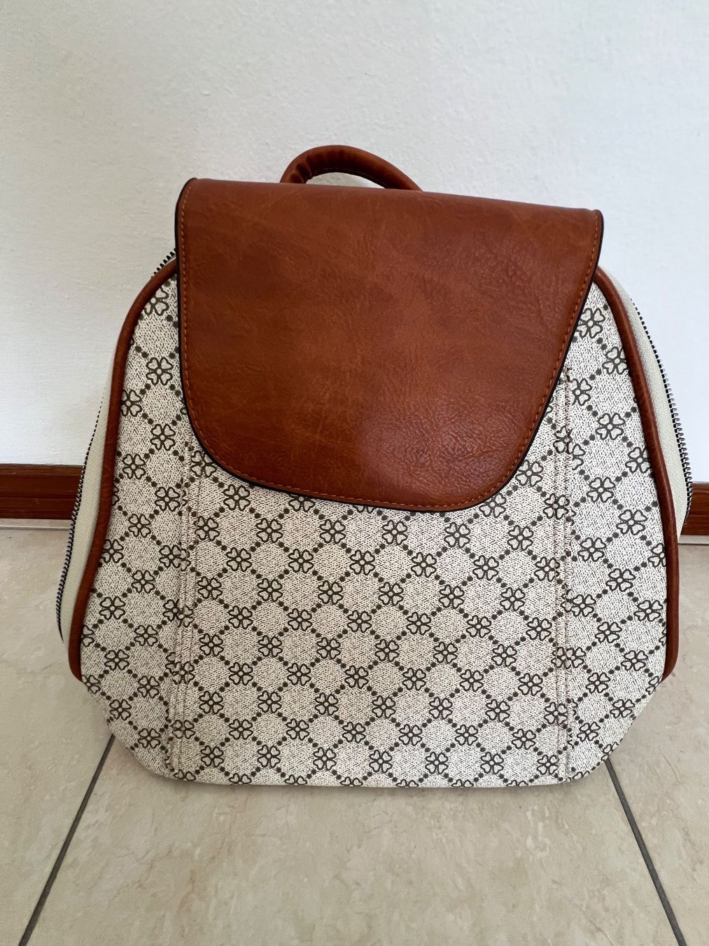 Zaini: Zaino nuovo beige – Nuovo (secondo la descrizione) da Faido venduto da Manuela86