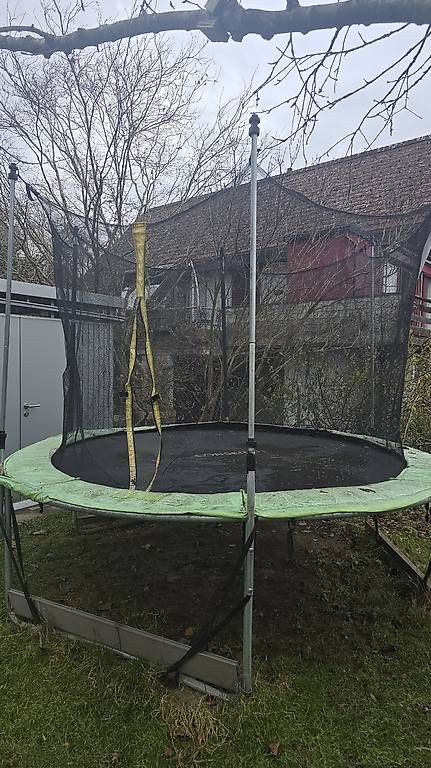 Trampolines: Trampolin – D'occasion à Wohlen b. Bern par Seboche