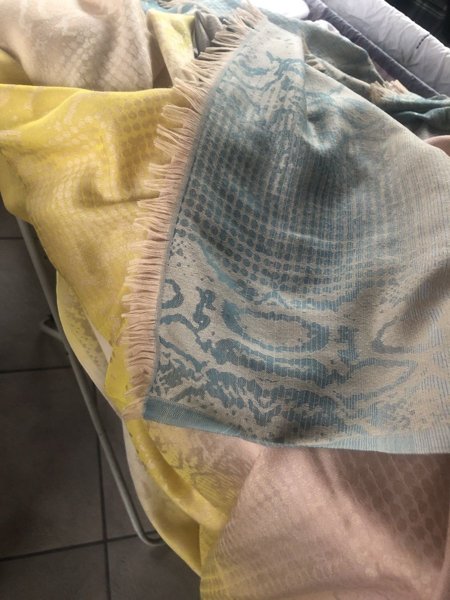 Foulard & Sciarpe: Codello Schal/Tuch in Pastellfarben - Neu! – Nuovo (secondo la descrizione) da Eglisau venduto da Vidal_sosun 4