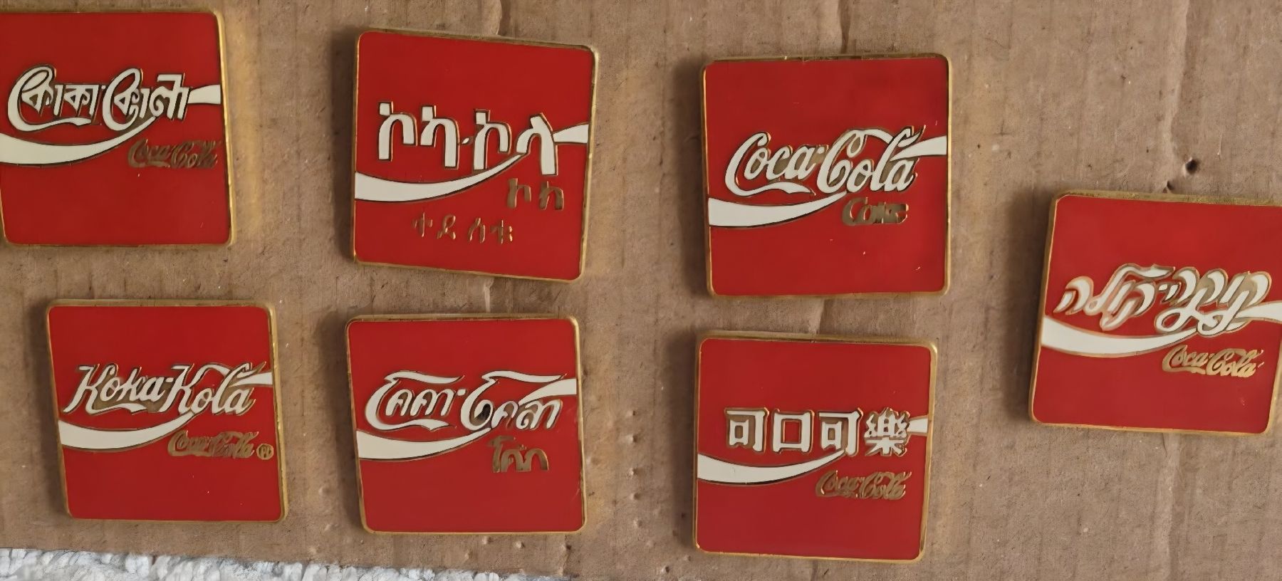 Coca-Cola Plaketten & Abzeichen: 11 Coca Cola Länder Pins – Neu (gemäss Beschreibung) aus Luzern von Luzern_Energy 2
