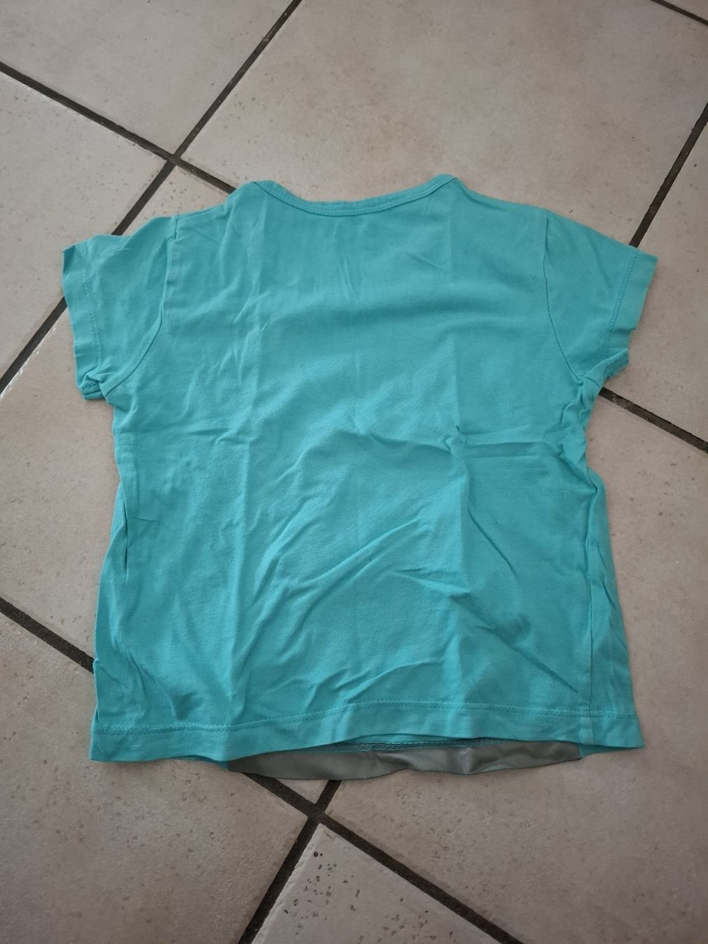 Camicie, T-shirt & Polo: T-shirt enfant "Hello"  – Usato da Les bois venduto da Steph-tigrou 2