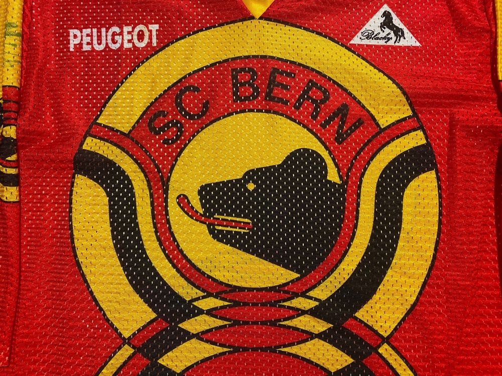 Maillot De Hockey Vintage SC Bern #31 Tosio - Années 90, CCM, Taille XL, Excellent état Occasion