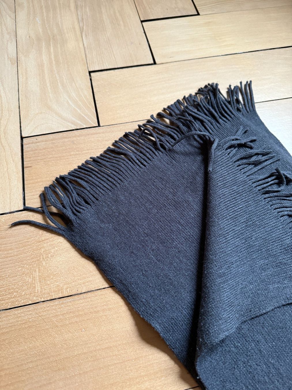 Foulards & écharpes: Schal dunkelgrau – D'occasion à Zürich par Diazaio 2