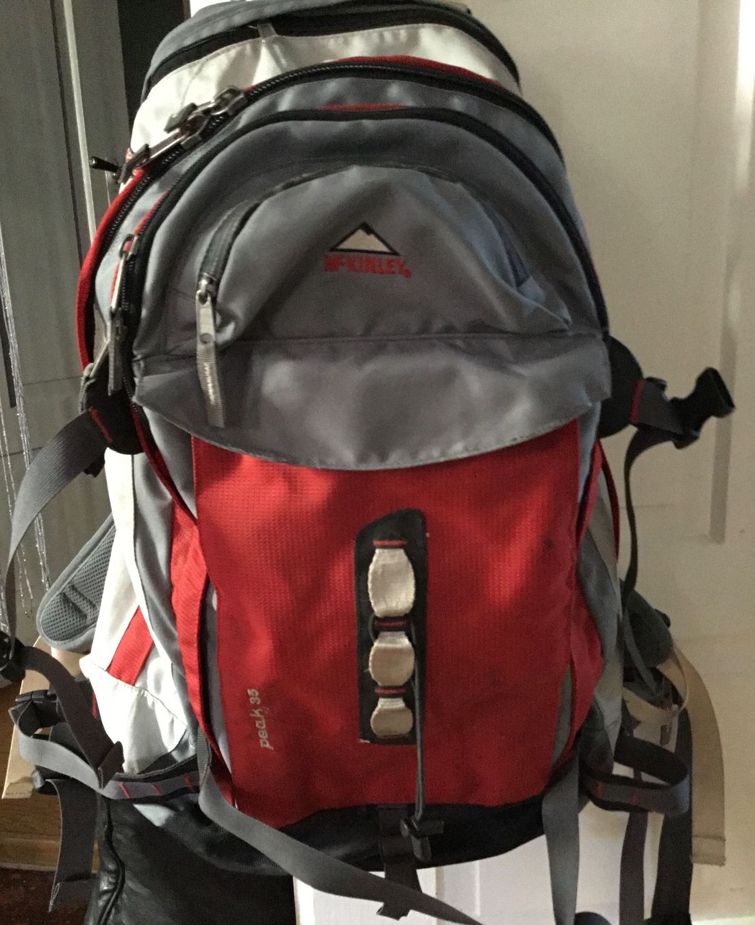 Mckinley Zaini: Wanderrucksack Mckinley Peak 35 – Usato da Schlieren venduto da Jeajet