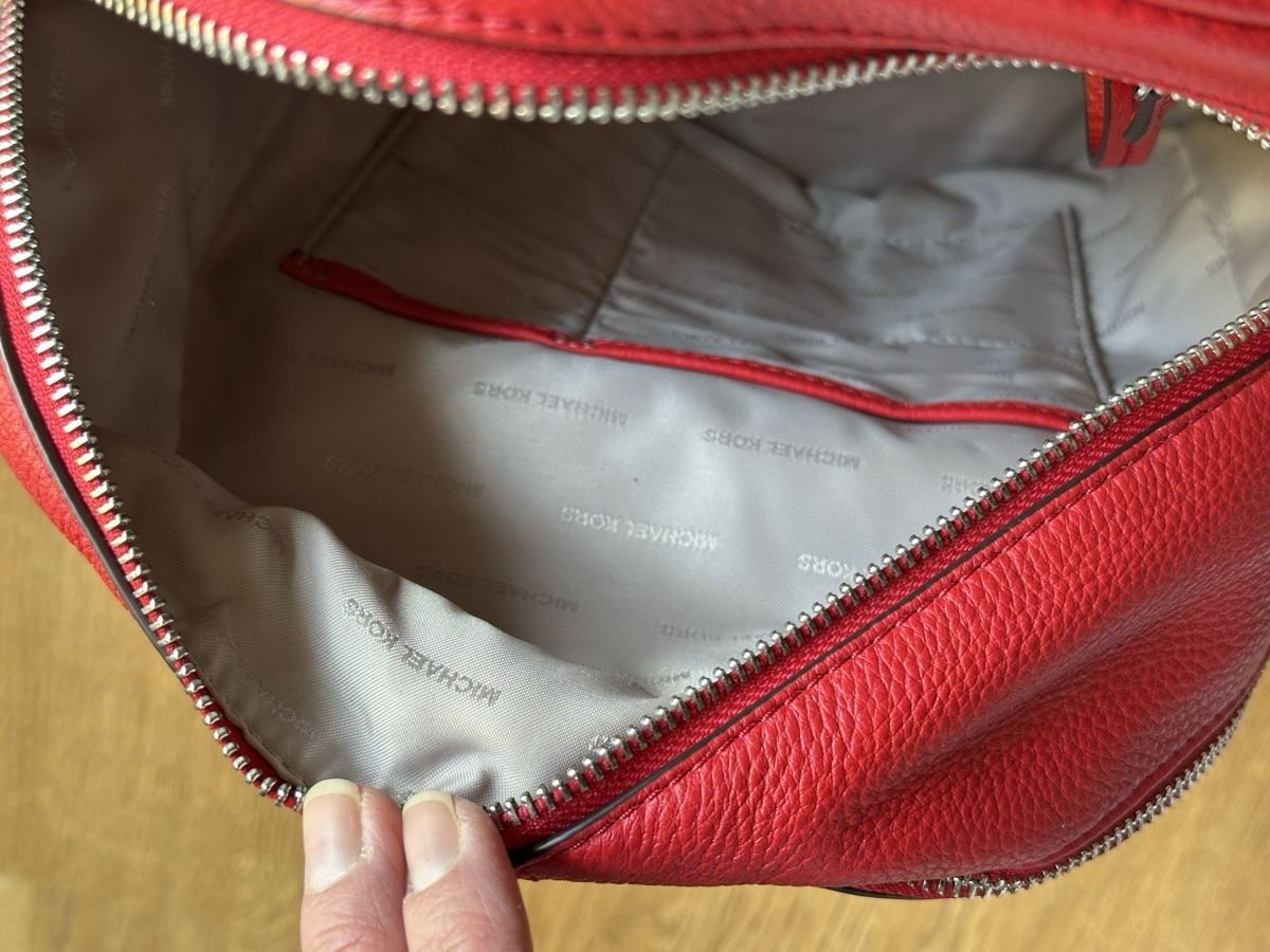 Michael Kors Zaini: Michael Kors Rucksack, Leder rot – Nuovo (secondo la descrizione) da Basel venduto da FatmaCan52 7