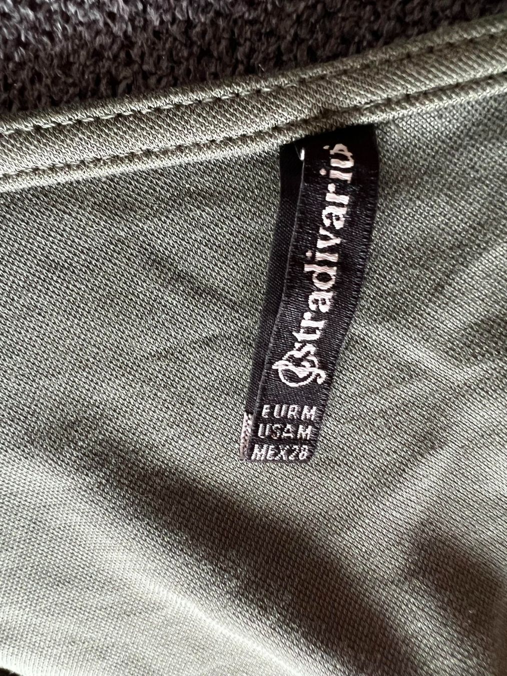 Stradivarius Blusen: ✨Bluse Stradivarius M  ✨ – Gebraucht aus Riehen von edu_92w7 8