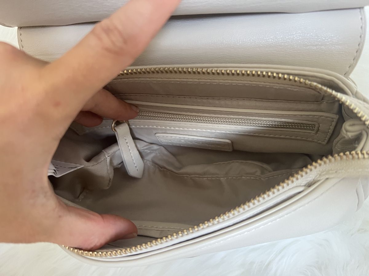 Valentino Sonstige Kleidung & Accessoires: New Valentino Cream Bag – Neu und originalverpackt aus St-Aubin FR von claramathi 6
