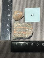 Unakit Heilstein roh und geschliffen