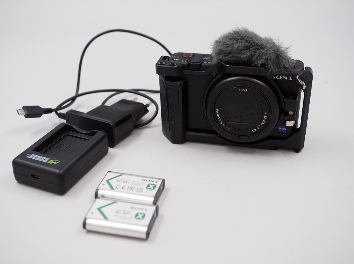 Sony Fotocamera: SONY ZV-1 Kompaktkamera / 4K – Usato da Zürich venduto da Coco.swiss