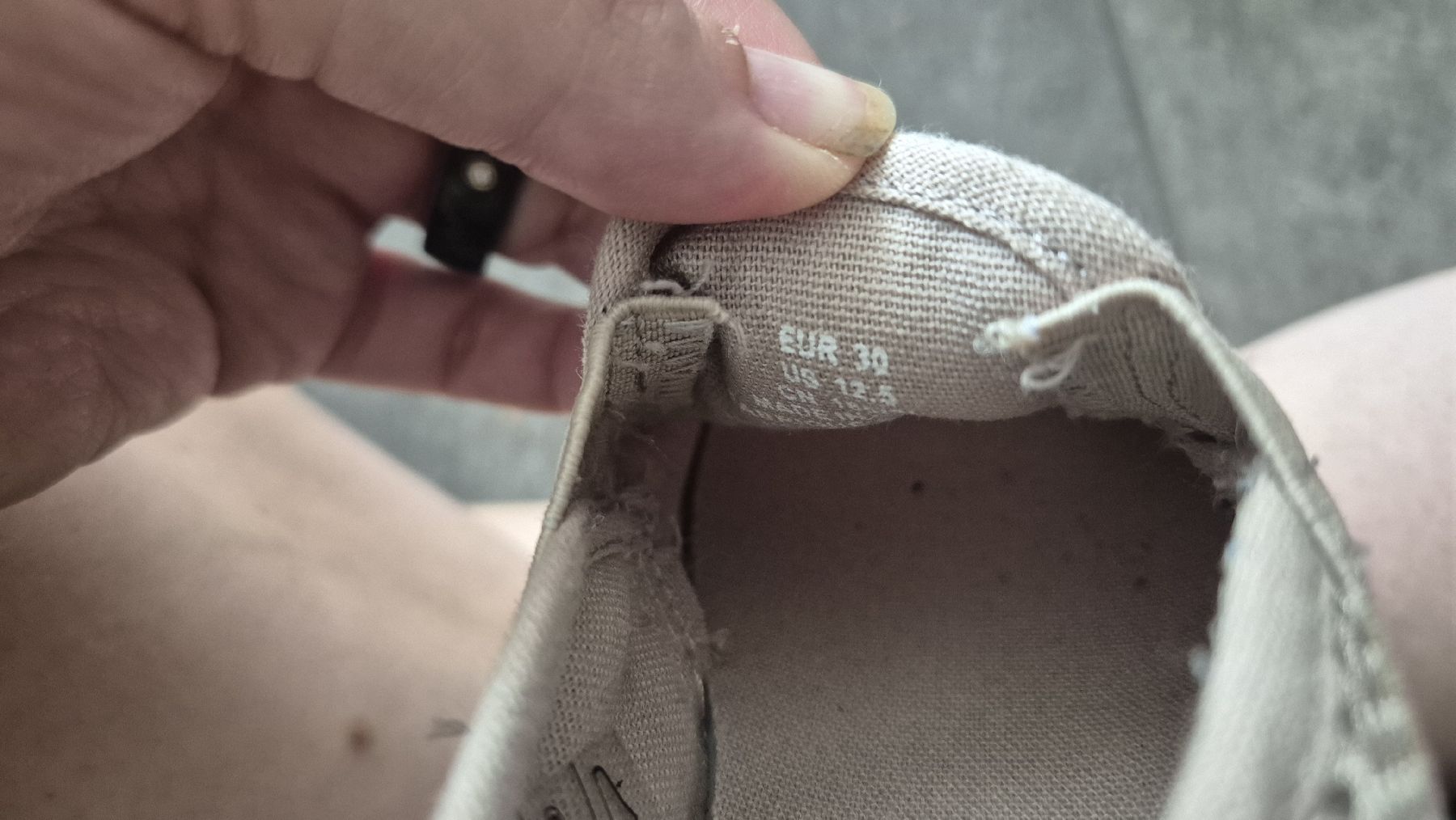 H&M Scarpe per ragazzi: Slip-on-Sneaker aus Mesh grösse 30 – Usato da Steinen venduto da I_nikita_I 3