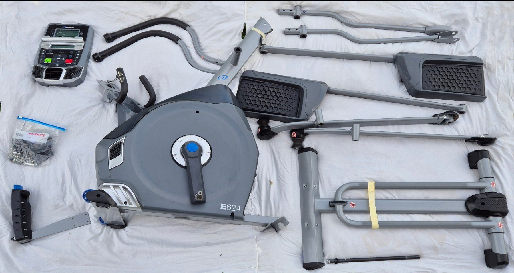 Nautilus Hometrainer: Nautilus E624 Crosstrainer / Ellipsentrainer – Usato da Baar venduto da flo_v7fb 1