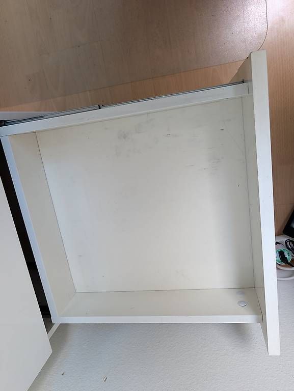 Schreibtische: Schreibtisch mit Glasplatte – Gebraucht aus Luzern von FlorenceM 2