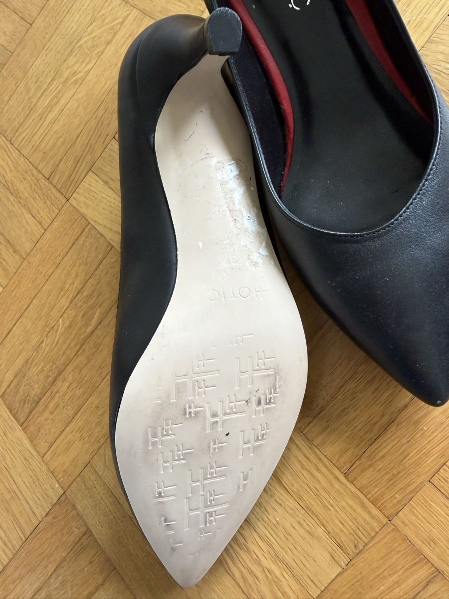 Scarpe da donna: Hotic Pumps, schwarz, Grösse 37 – Usato da Luzern venduto da Grawp 1