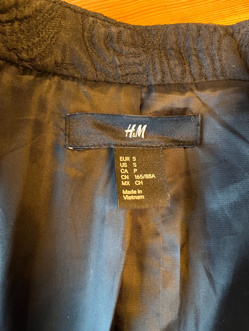 H&M Giacche: Light embroidered jacket – Usato da Winterthur venduto da L.K.I. 2