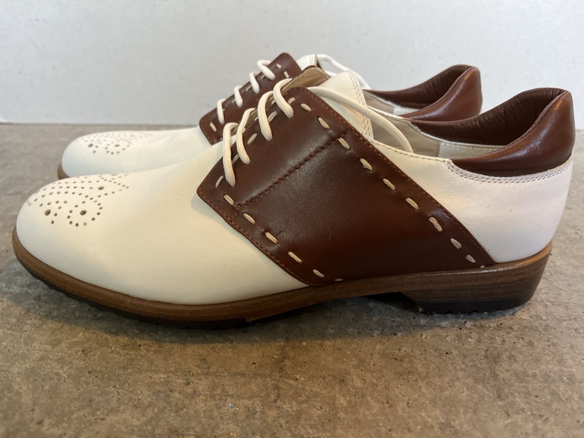 Scarpe da donna: Tee Golfschuhe 39.5 neu – Nuovo (secondo la descrizione) da Münchenstein venduto da Sozial_Labor_Brocki 1