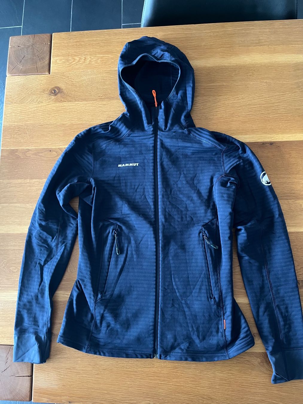 Mammut Giacche: Mammut Hoody – Nuovo (secondo la descrizione) da Walenstadt venduto da michi123G