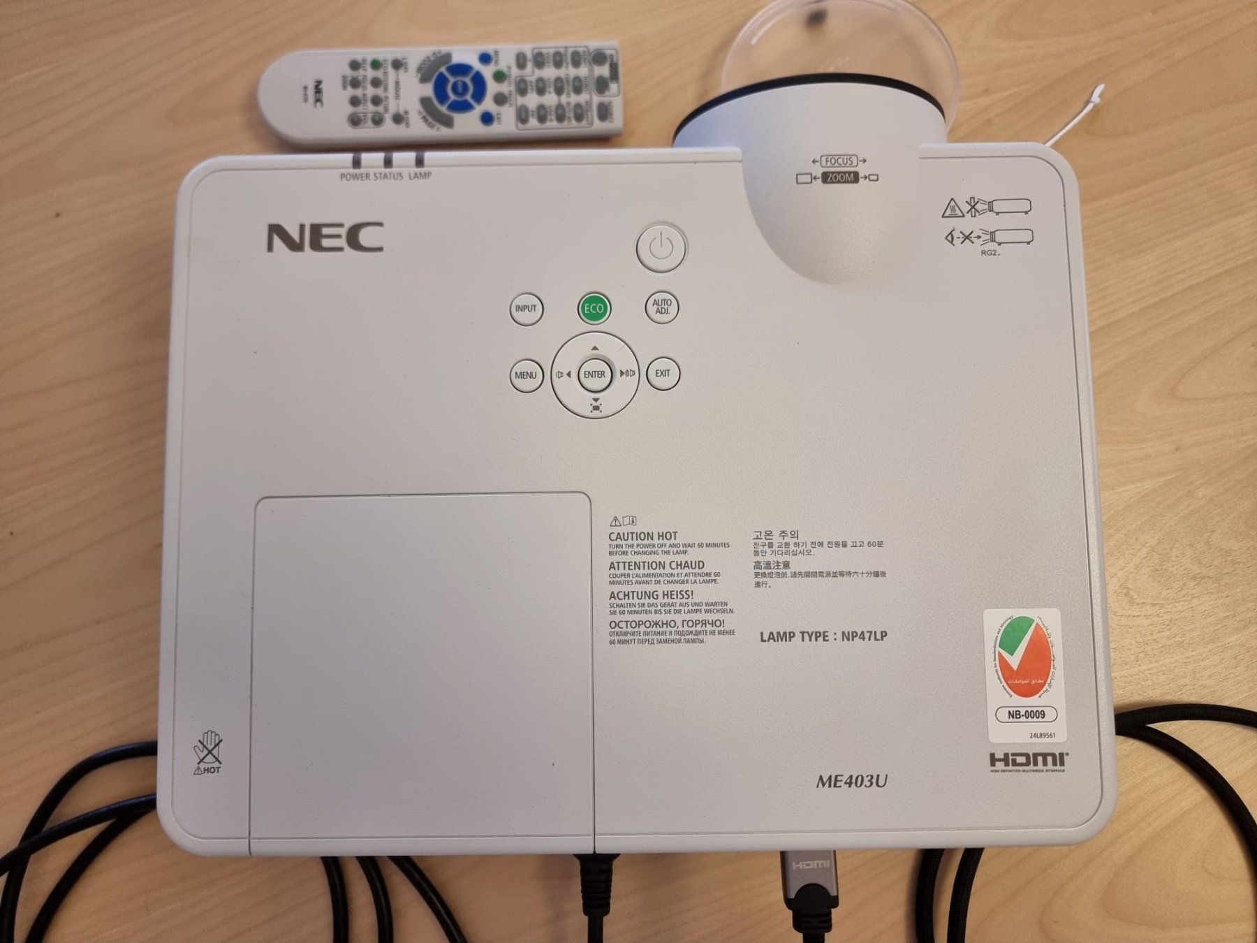 Nec Proiettori: Beamer NEC ME403U – Nuovo (secondo la descrizione) da Basel venduto da arm_v7w2 1