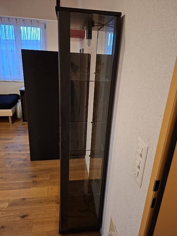 Vetrine: Vitrine / Glasvitrine mit Beleuchtung – Usato da Amriswil venduto da rst_xk5x 1