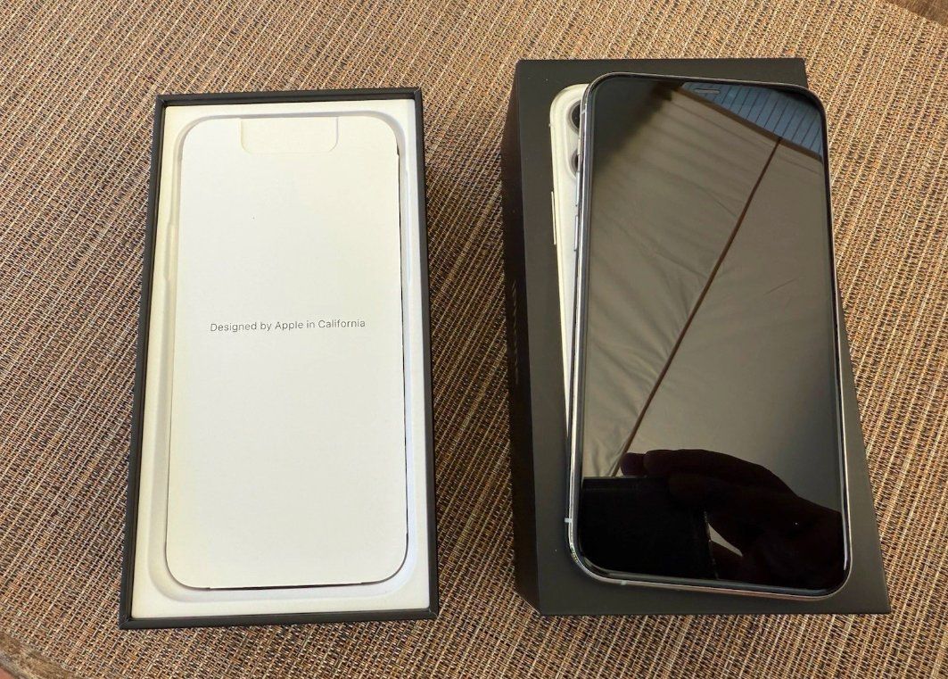 Apple Telefoni cellulari / Smartphones: iPhone 11 Pro (64GB) Akku 97% – Usato da Luzern venduto da Waince786 1
