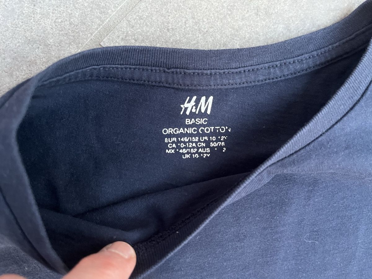 H&M Blouses, T-shirts & Tops: 3 T-Shirts H&M 146/152 Baumwolle – D'occasion à Wil ZH par Wonderwoman76 1