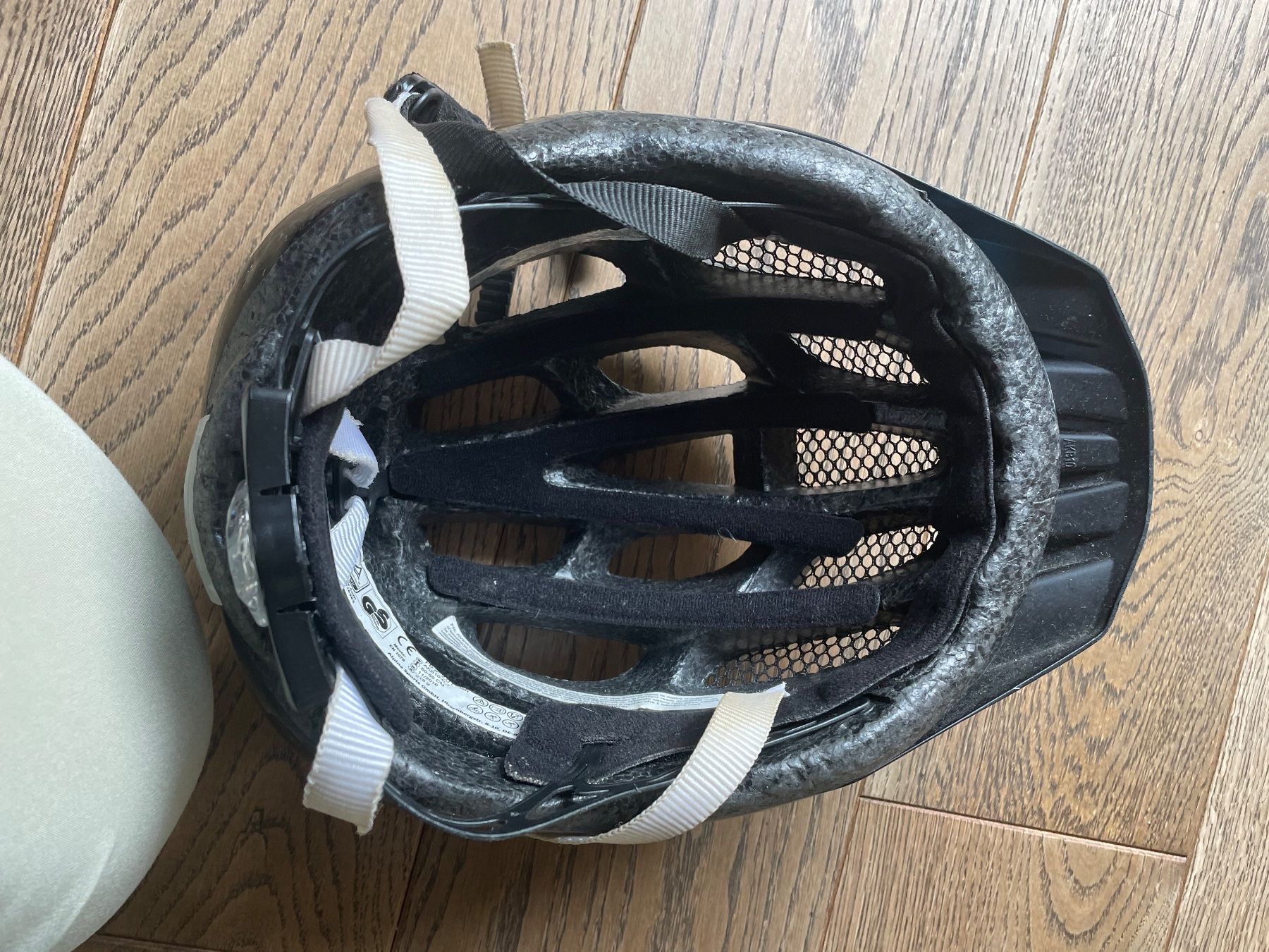 Alpina Helme: casque vélo enfant – Gebraucht aus Montévraz von kar_zl69 3
