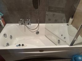 Baignoire jacuzzi