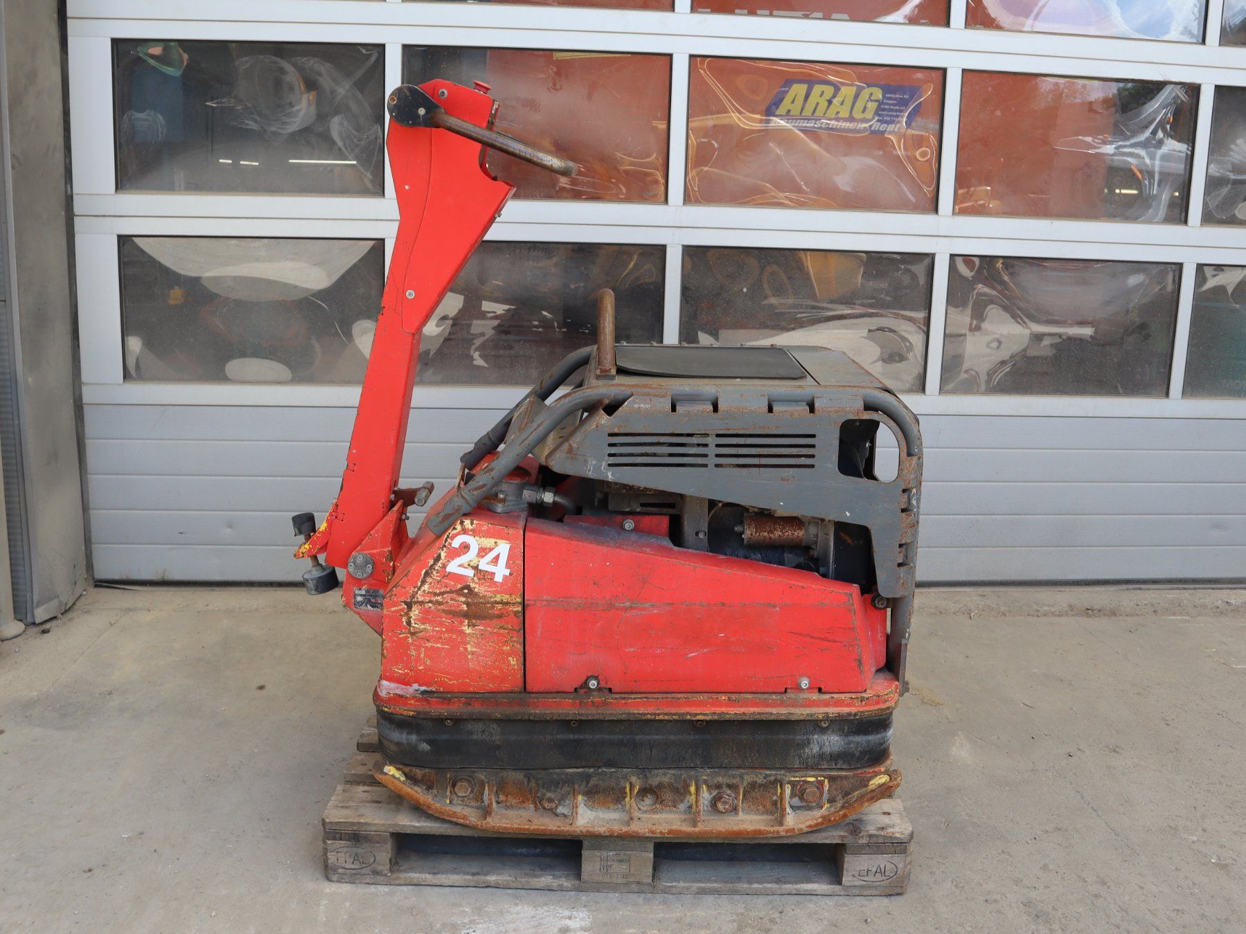 Wacker Neuson Tutte le macchine: Wacker Neuson DPU 100-70Les Vibroplatte – Usato da Hasle LU venduto da Arag08