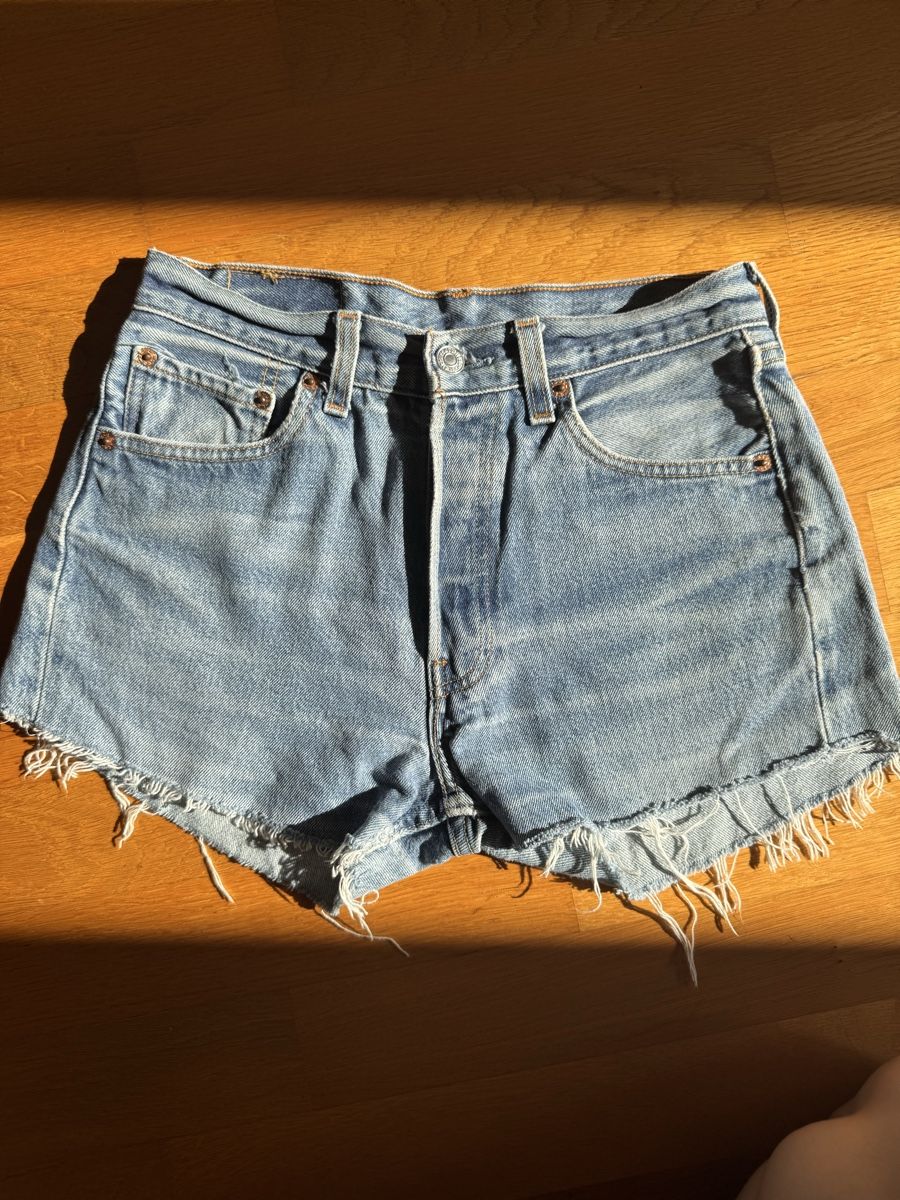 Levi's Jeans: Schöne vintage levis Jeans shorts – Usato da Adliswil venduto da Vina