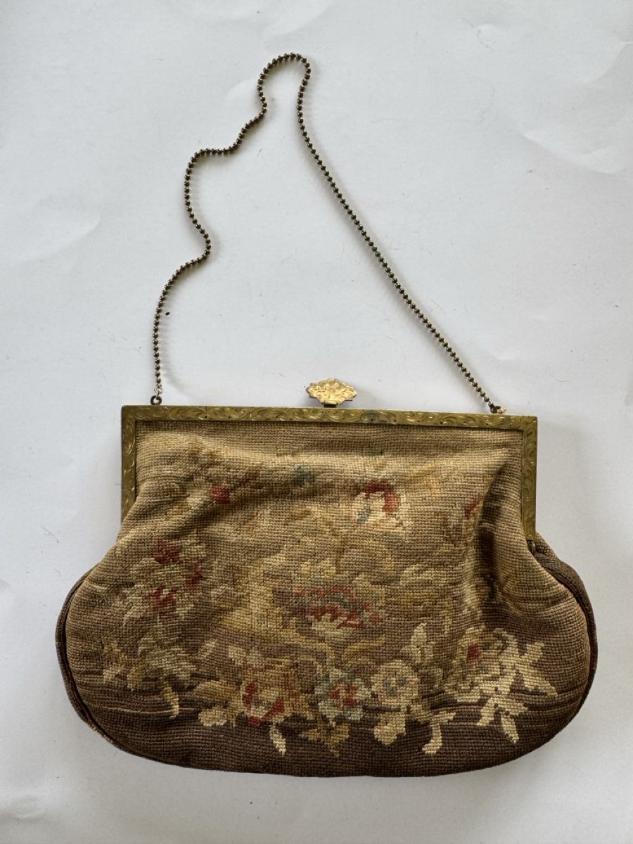 Borse da donna: Vintage Gobelin-Tasche mit Blumenmuster – Usato da Oberentfelden venduto da Sugababe81