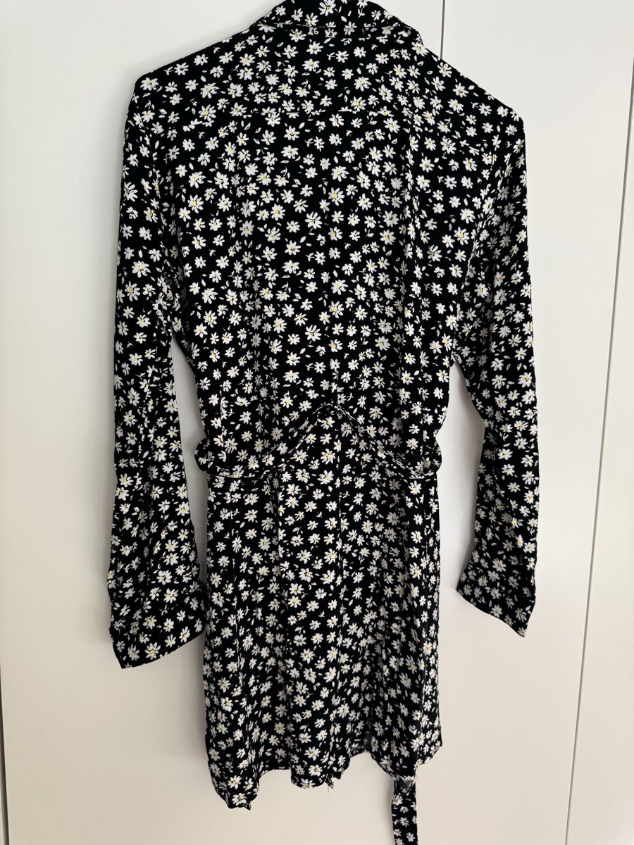 Vestiti: ✨Kleid mit langen Ärmeln Gr.38 – Usato da zürich venduto da Bailey17 5