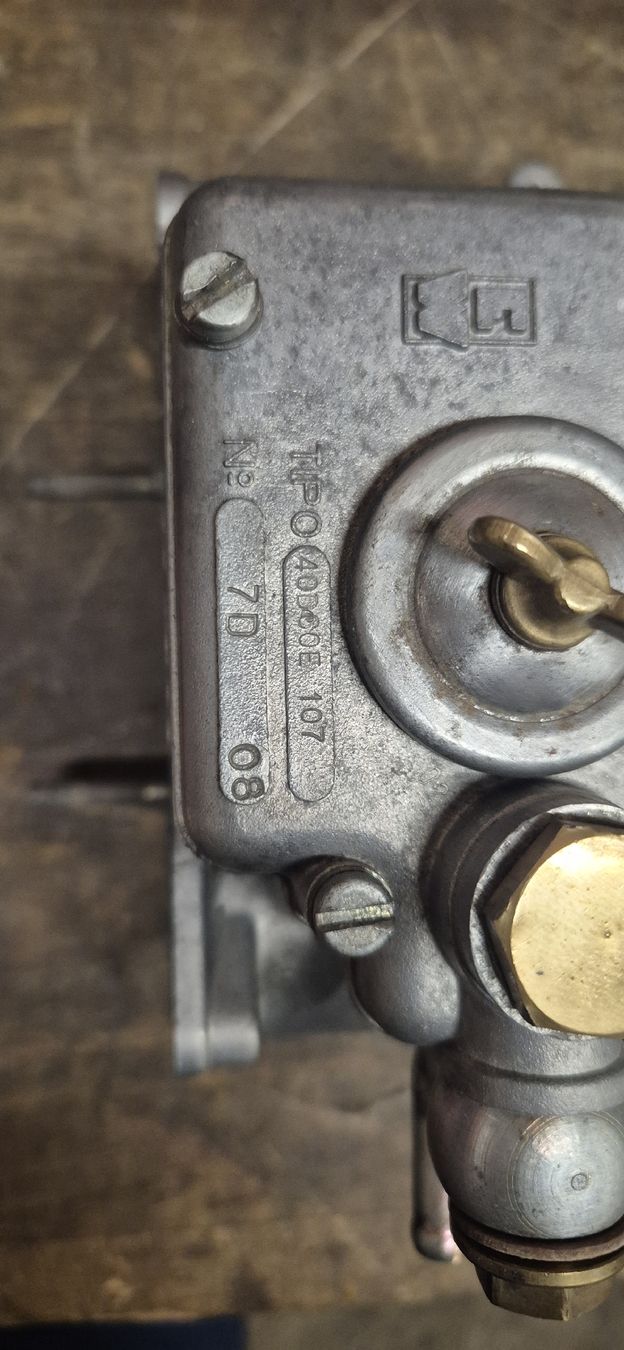 Tutti pezzi di ricambio auto: 3 Stk Weber DCOE 40 Vergaser – Usato da Möhlin venduto da Matt133 3