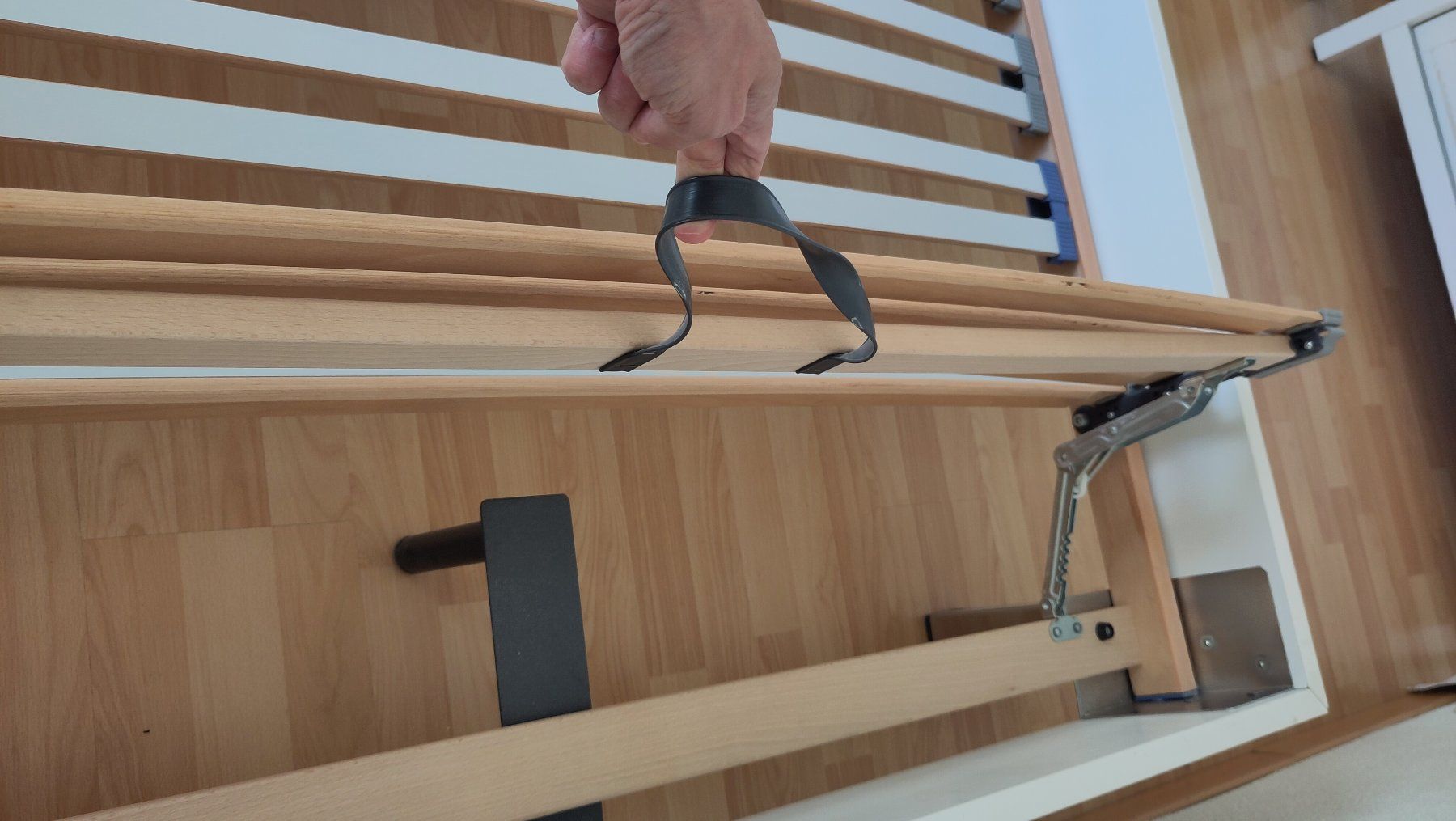 Ikea Lits: Bed frame and Bed net – D'occasion à Zürich par dar_gh6l 3