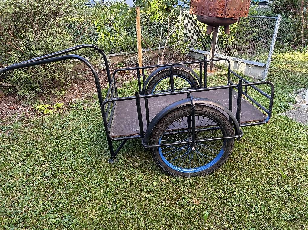 Anhänger: Velo-/Töfflianhänger inkl. Kupplung – Gebraucht aus Jonen von Baebels