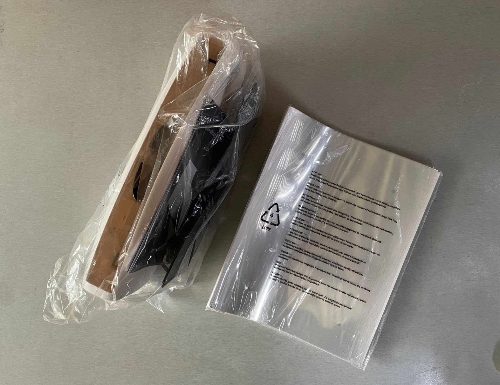 Macchine rilegatrici: Thermobindegerät A4 mit Starterkit – Usato da Buchs SG venduto da Handyman77 2