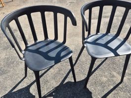 2 chaises IKEA PS noires Marcus Arvonen design