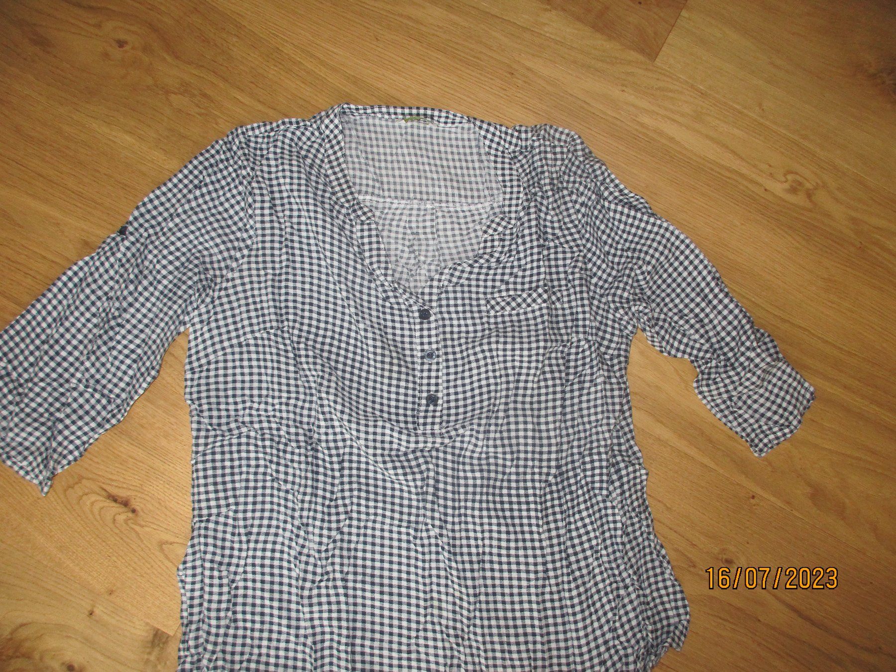 Camicette: Bluse F.D.Joseph sehr bequem 40 – Usato da Ottenbach venduto da Claurin 2