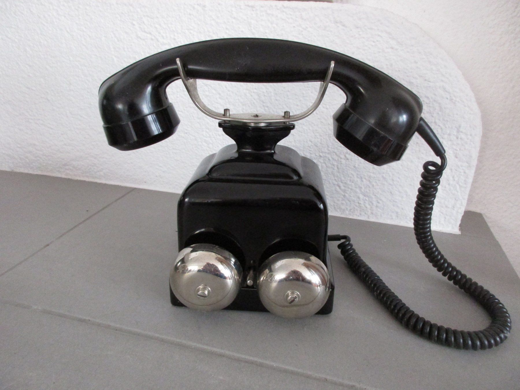 Téléphones: antikes/altes Telefon mit Wählscheibe – D'occasion à Mels par wis_5hjy 7