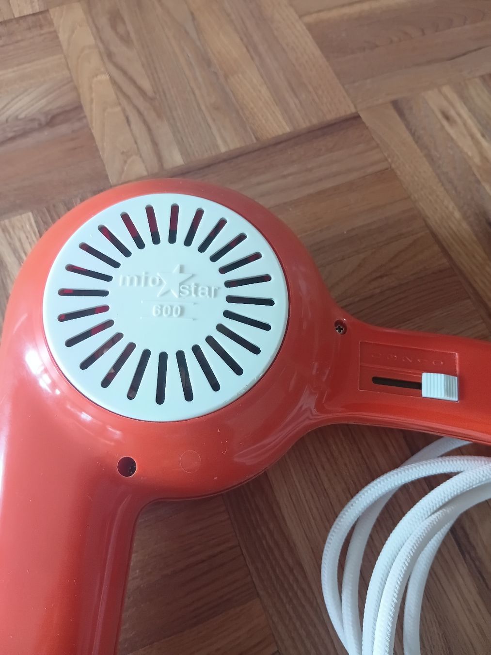 Asciugacapelli: Vintage Hair Dryer Orange Functional – Usato da Zürich venduto da hatzuf_m 1