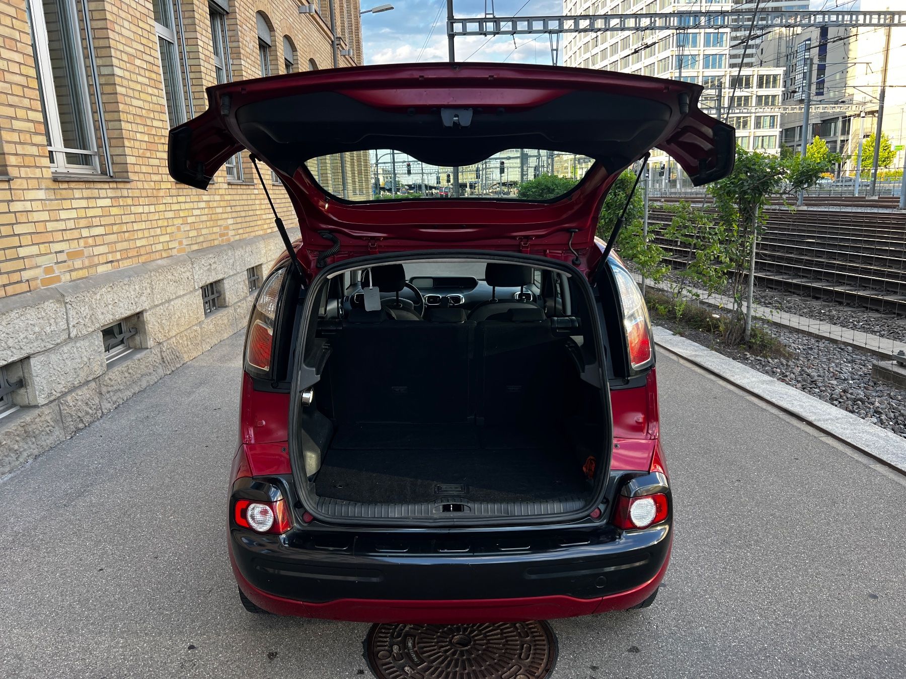 Citroën Automobili: Citroen Picasso C3 – Usato da Zürich venduto da Multistiva 9