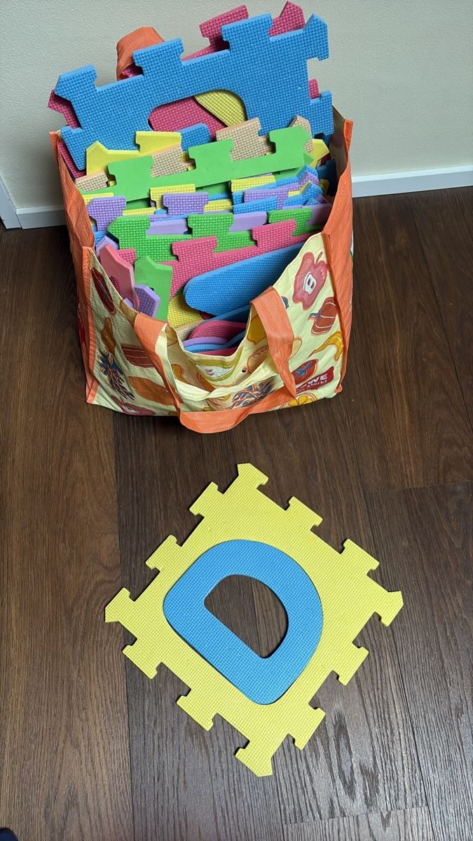 Tappeto da gioco: Bodenmatte Buchstaben  – Usato da Oberwil-Lieli venduto da mil_z56m