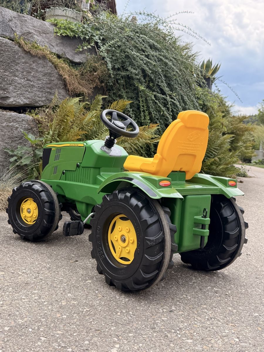 John Deere Fahrzeuge für Kinder: John Deere 6210R Kinder Trettraktor – Neu (gemäss Beschreibung) aus Ufhusen von Zibbs 1