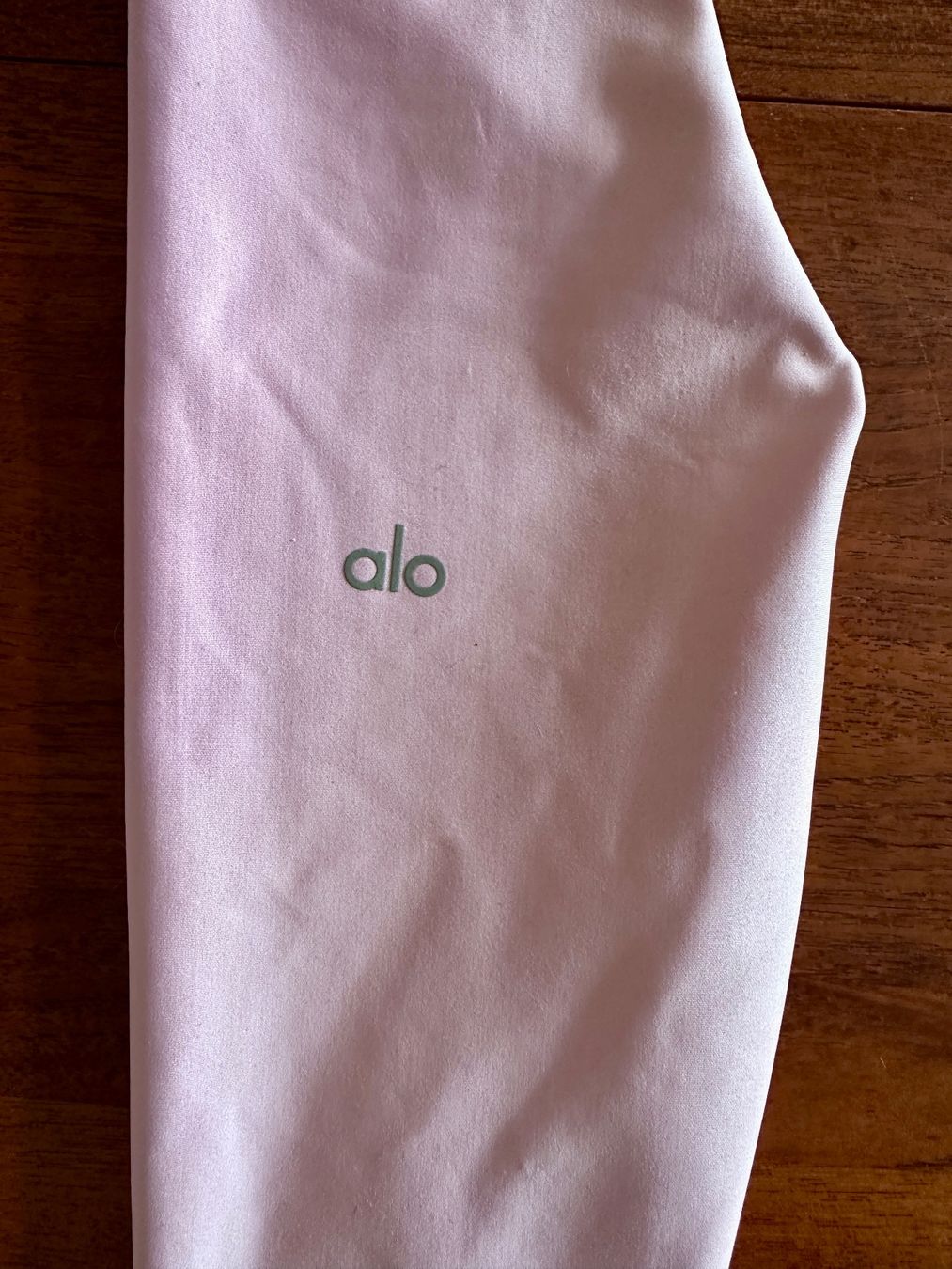 Alo Yoga Leggings: Alo Airlift • size M • 7/8 – Gebraucht aus Schaffhausen von Hindrika 2